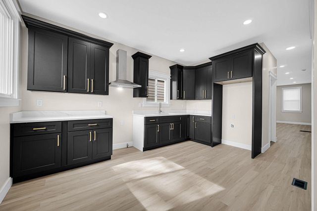 724 Willow Court, Hammond, IN 46320