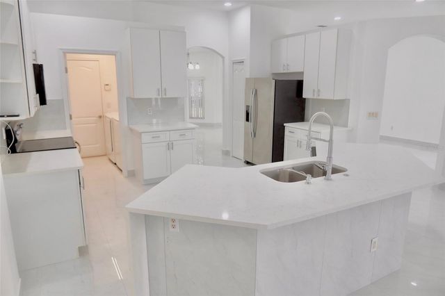 10007 NEWINGTON DRIVE, Orlando, FL 32836