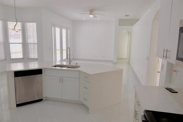 10007 NEWINGTON DRIVE, Orlando, FL 32836