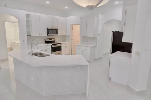 10007 NEWINGTON DRIVE, Orlando, FL 32836