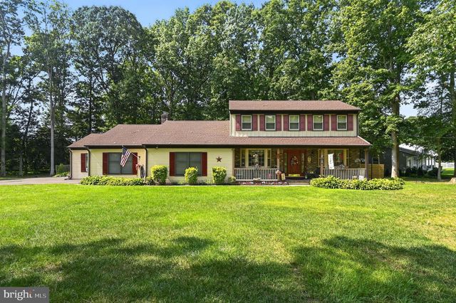 18 HICKORY DR, Bridgeton, NJ 08302