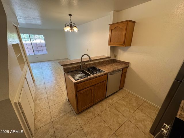 625 S WESTWOOD Street 160, Mesa, AZ 85210
