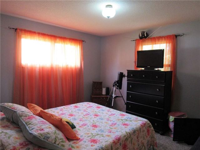 2408 Ridgewood Road, Harrisonville, MO 64701