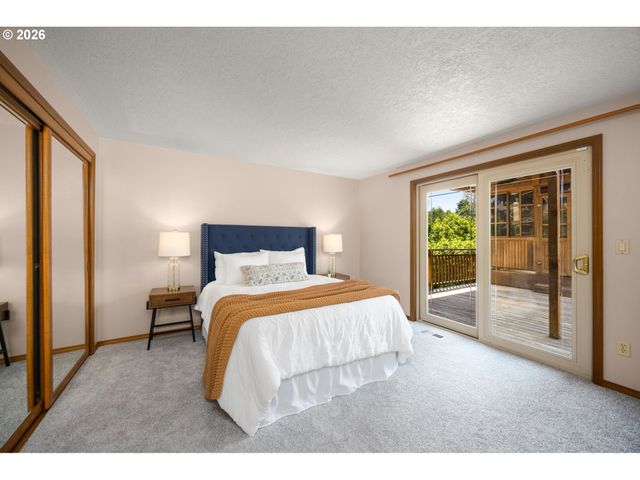 1203 BEXHILL St, West Linn, OR 97068
