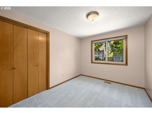 1203 BEXHILL St, West Linn, OR 97068