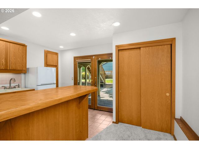1203 BEXHILL St, West Linn, OR 97068