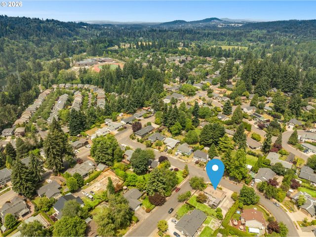 1203 BEXHILL St, West Linn, OR 97068