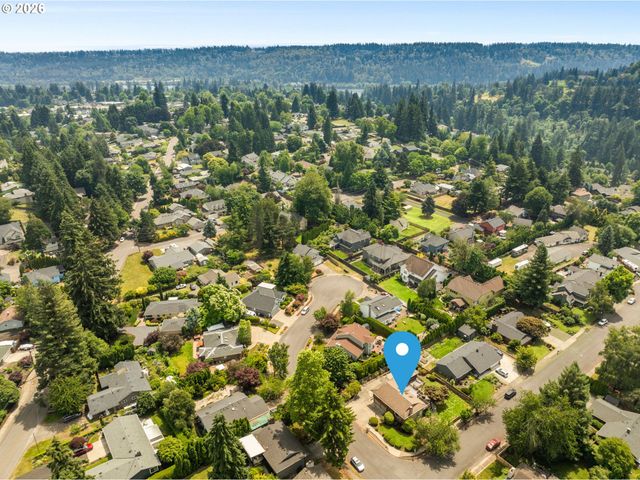 1203 BEXHILL St, West Linn, OR 97068
