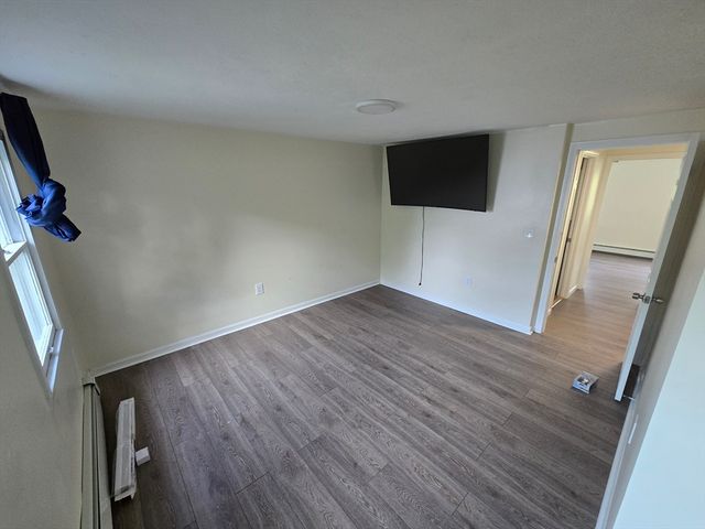 157-159 Third 3, Leominster, MA 01453