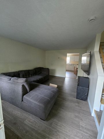 157-159 Third 3, Leominster, MA 01453