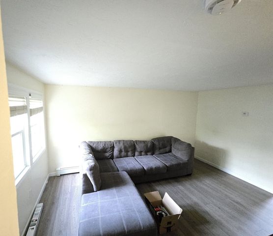 157-159 Third 3, Leominster, MA 01453