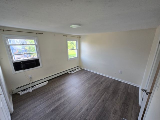 157-159 Third 3, Leominster, MA 01453