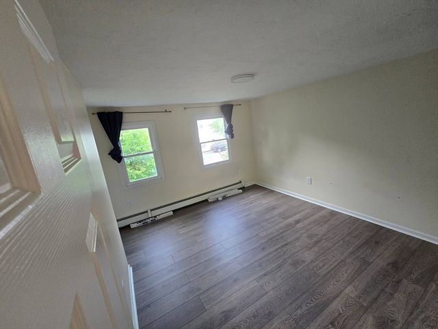 157-159 Third 3, Leominster, MA 01453