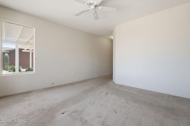 2062 W Vista Ridge Drive, Green Valley, AZ 85622