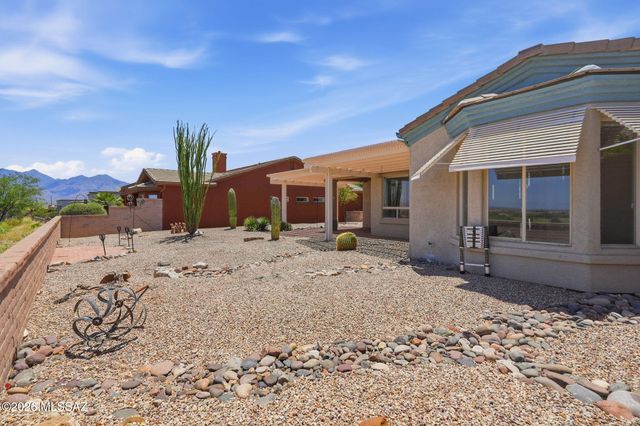 2062 W Vista Ridge Drive, Green Valley, AZ 85622