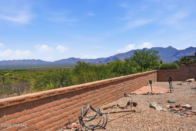 2062 W Vista Ridge Drive, Green Valley, AZ 85622
