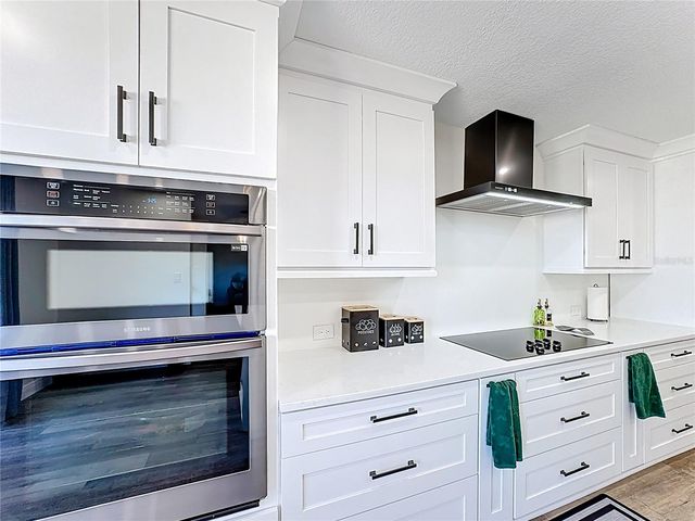 1000 ERROL PARKWAY, Apopka, FL 32712