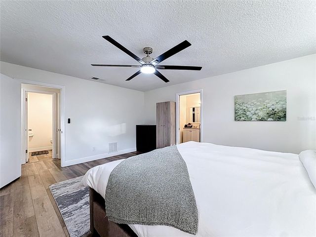 1000 ERROL PARKWAY, Apopka, FL 32712