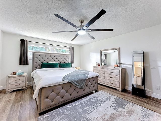 1000 ERROL PARKWAY, Apopka, FL 32712