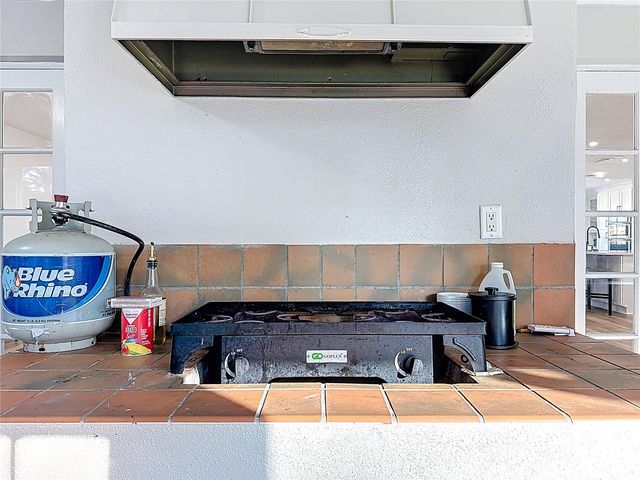 1000 ERROL PARKWAY, Apopka, FL 32712