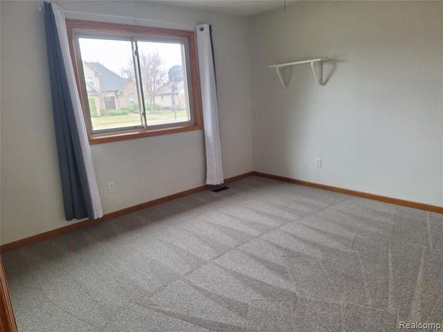 19167 Sandpiper Drive, Macomb, MI 48044