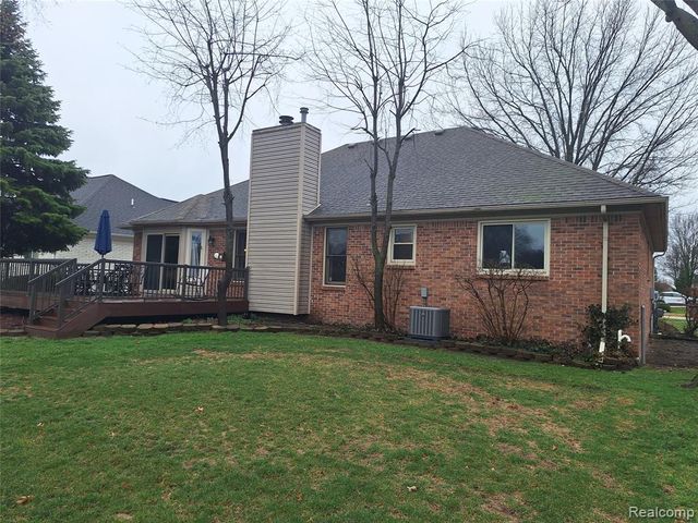 19167 Sandpiper Drive, Macomb, MI 48044