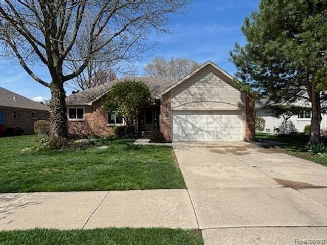 19167 Sandpiper Drive, Macomb, MI 48044