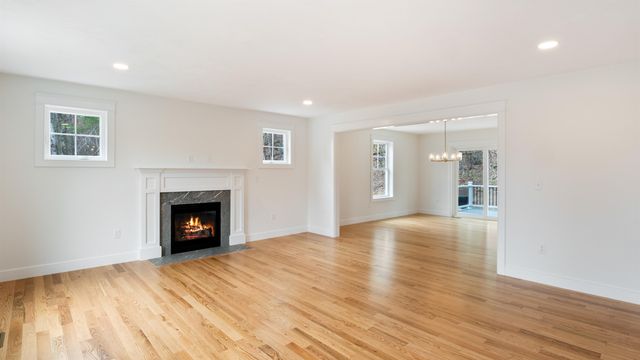 187 No. Main Street, Salem, NH 03079