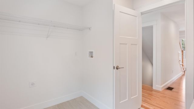 187 No. Main Street, Salem, NH 03079