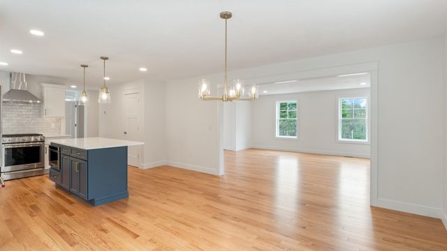187 No. Main Street, Salem, NH 03079
