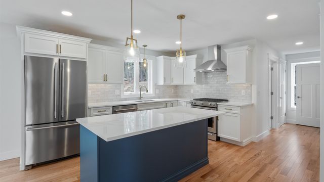 187 No. Main Street, Salem, NH 03079