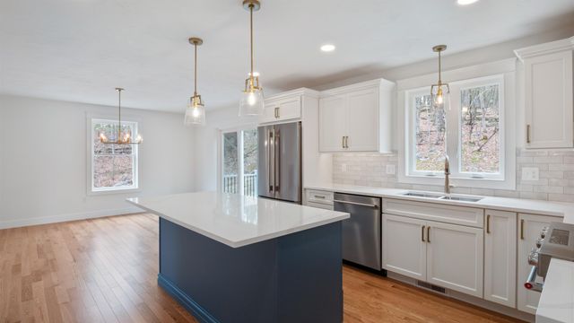 187 No. Main Street, Salem, NH 03079