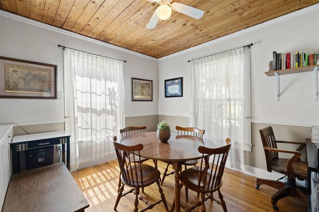 839 W 6th ST, Taylor, TX 76574