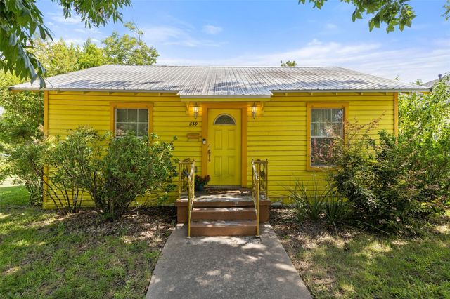 839 W 6th ST, Taylor, TX 76574