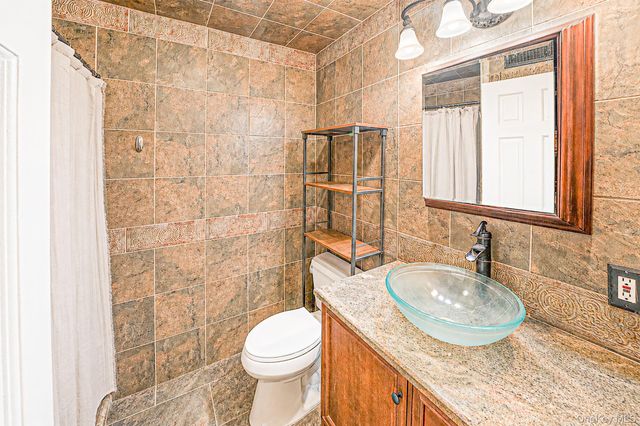 64 Mowbray Avenue, Bay Shore, NY 11706