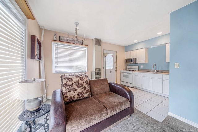 64 Mowbray Avenue, Bay Shore, NY 11706