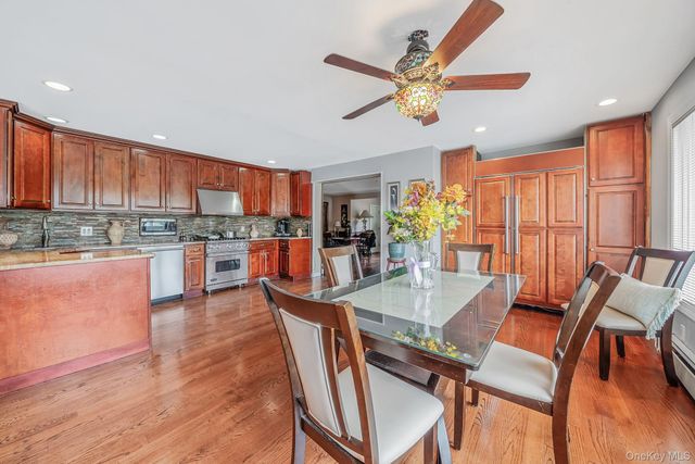 64 Mowbray Avenue, Bay Shore, NY 11706