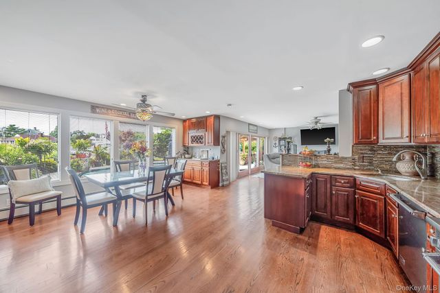 64 Mowbray Avenue, Bay Shore, NY 11706
