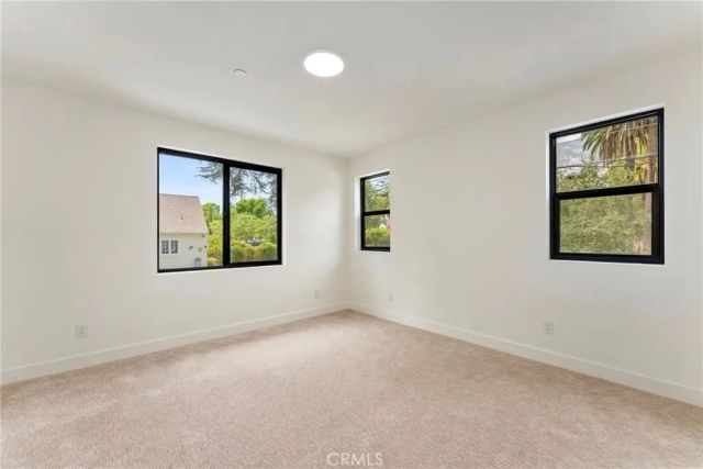 182 W Highland Avenue, Sierra Madre, CA 91024