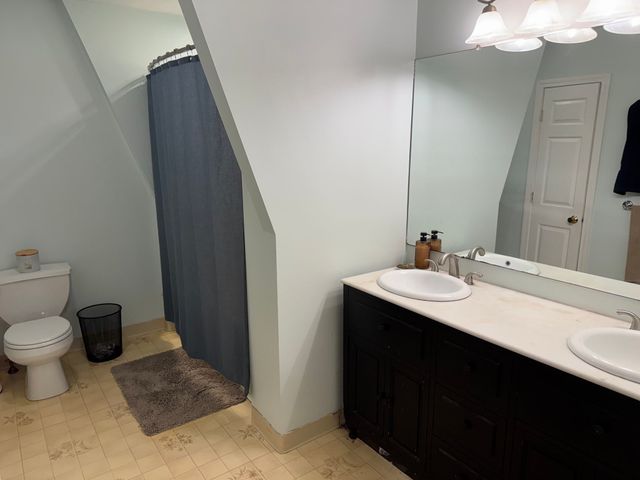 121 Copperfield Rd, Worcester, MA 01602