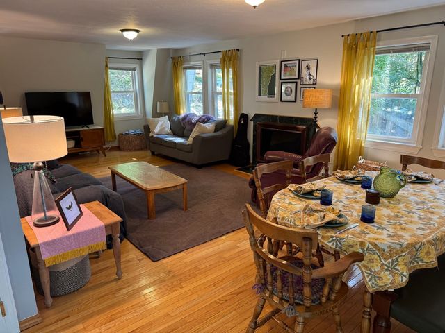 121 Copperfield Rd, Worcester, MA 01602