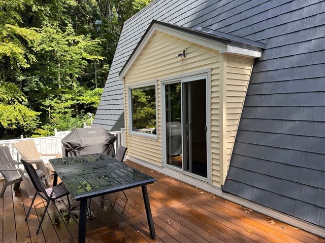 121 Copperfield Rd, Worcester, MA 01602