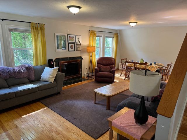 121 Copperfield Rd, Worcester, MA 01602