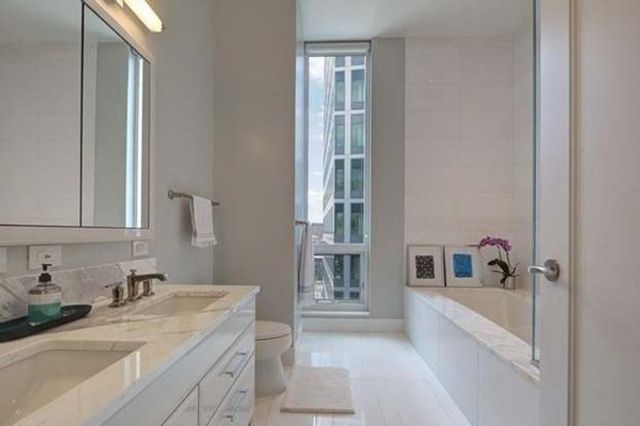 22 Liberty Drive PH1G, Boston, MA 02210