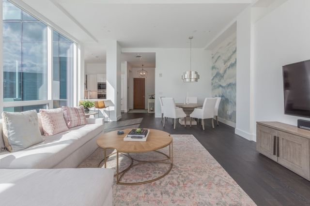 22 Liberty Drive PH1G, Boston, MA 02210