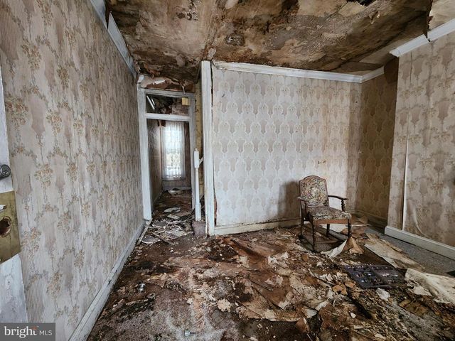 1909 PENROSE AVE, Baltimore, MD 21223