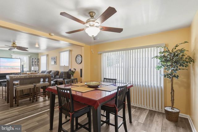 575 ROYAL DR, Vineland, NJ 08360