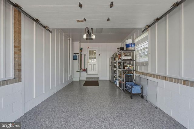 575 ROYAL DR, Vineland, NJ 08360