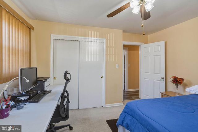 575 ROYAL DR, Vineland, NJ 08360