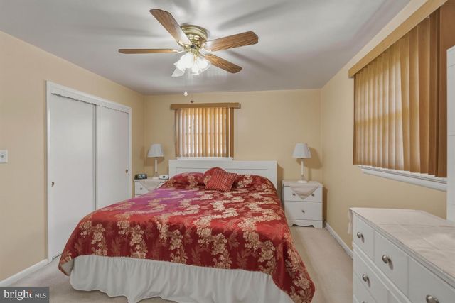 575 ROYAL DR, Vineland, NJ 08360
